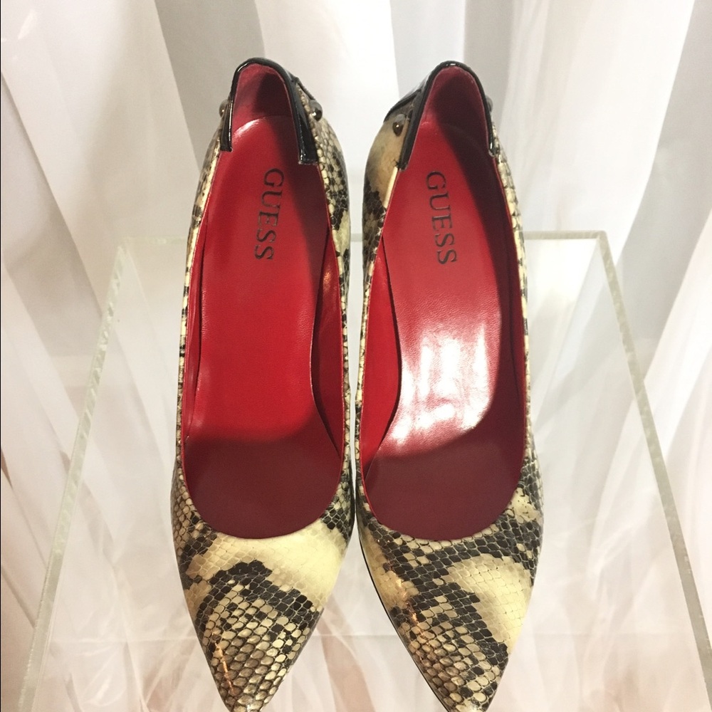 Guess Pumps. - Picture 5 of 5